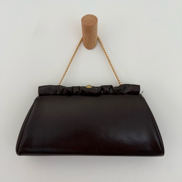 Vintage 1960s brown leather clutch bag with gold chain wristlet strap - Picture 1 of 6